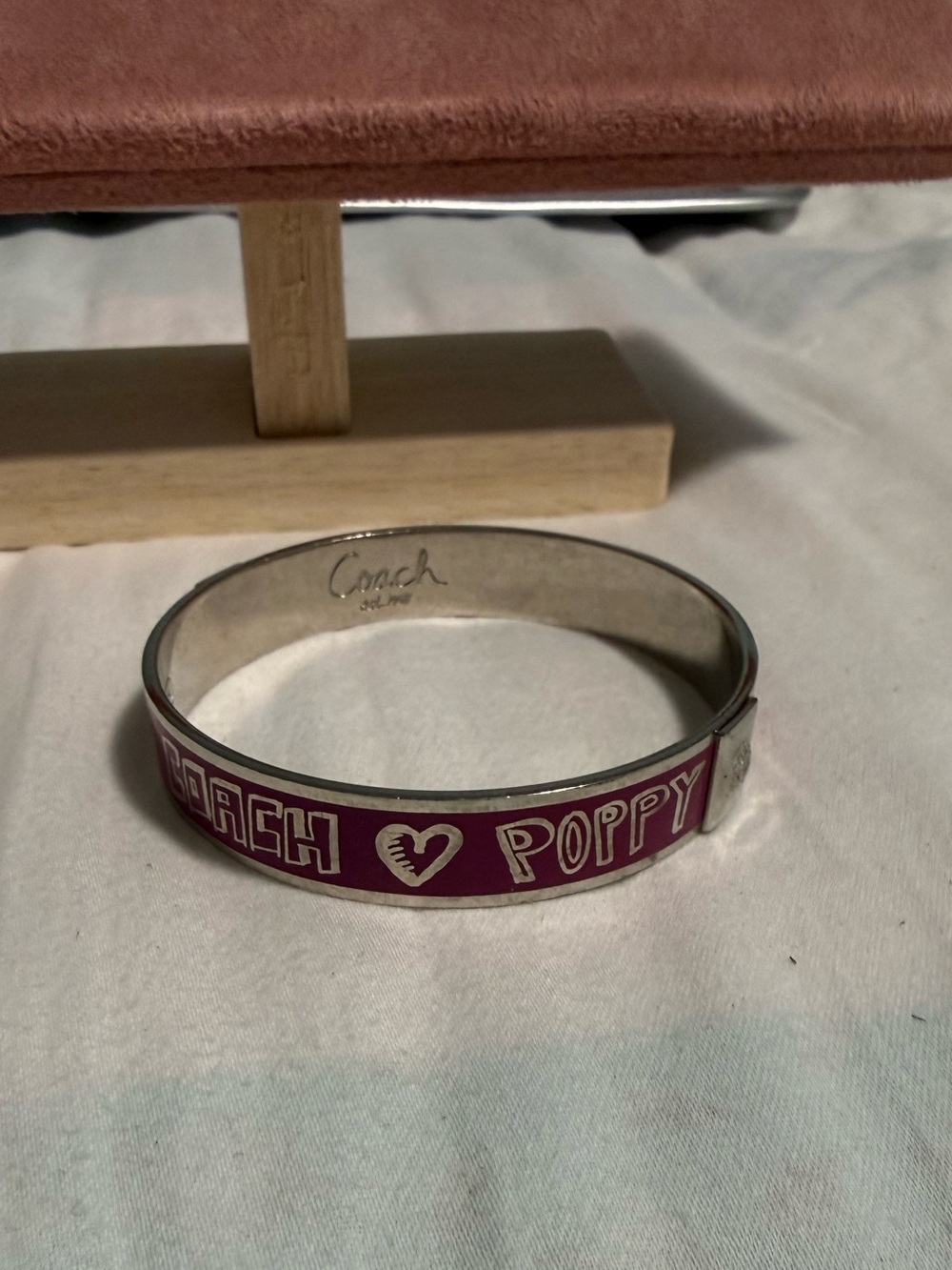 Coach Poppy Y2K Silver-Tone Bangle with Magenta Enamel! Will come in Box 😍😍